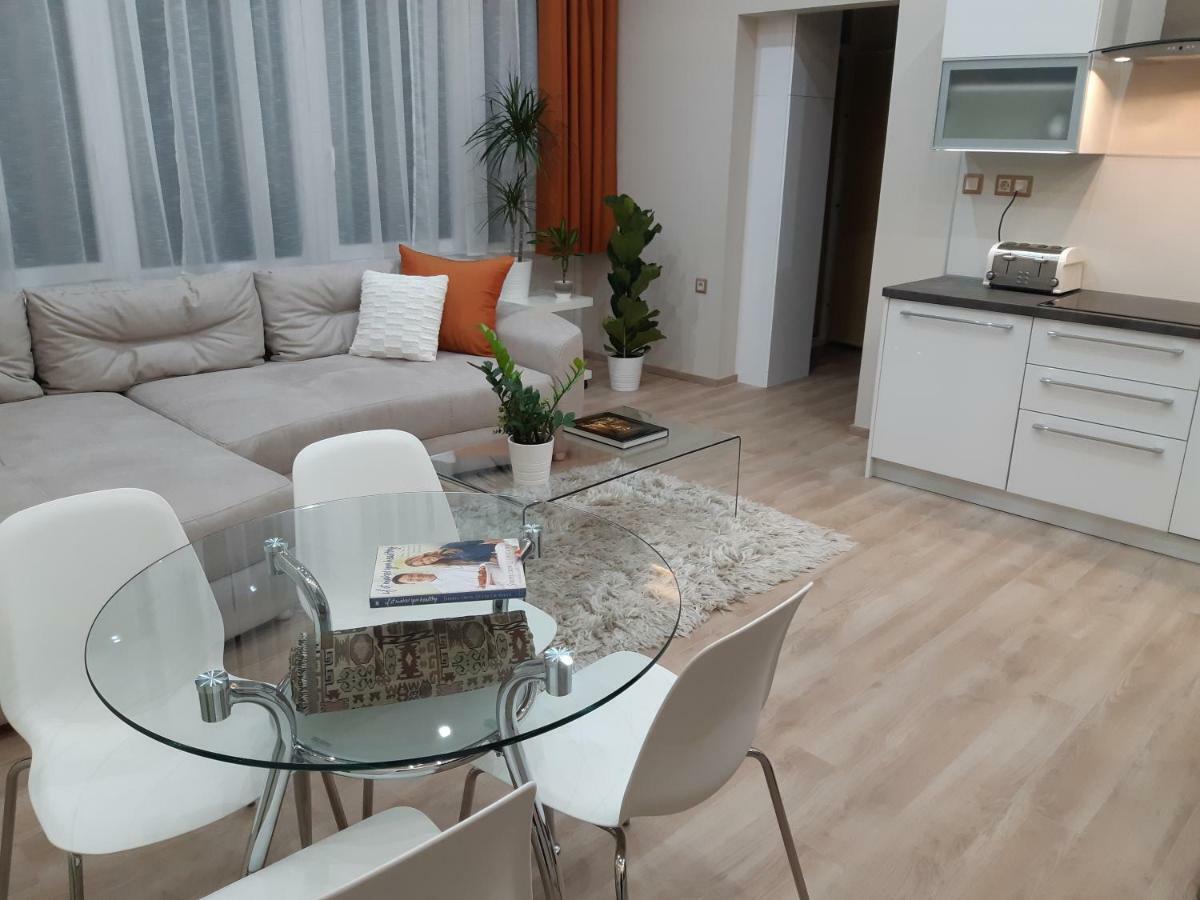 Modern, Quiet & Cozy Apartment In The Middle Of Downtown Near Danube At Fashion Street Будапешт Экстерьер фото