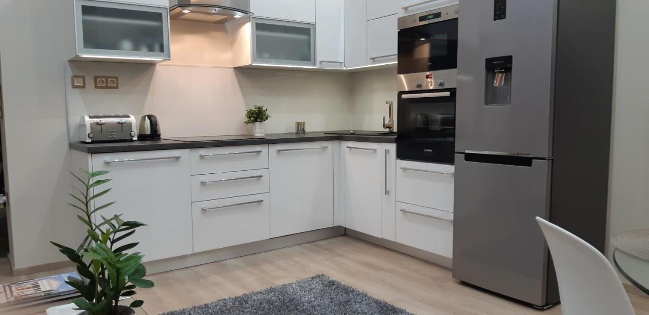 Modern, Quiet & Cozy Apartment In The Middle Of Downtown Near Danube At Fashion Street Будапешт Экстерьер фото