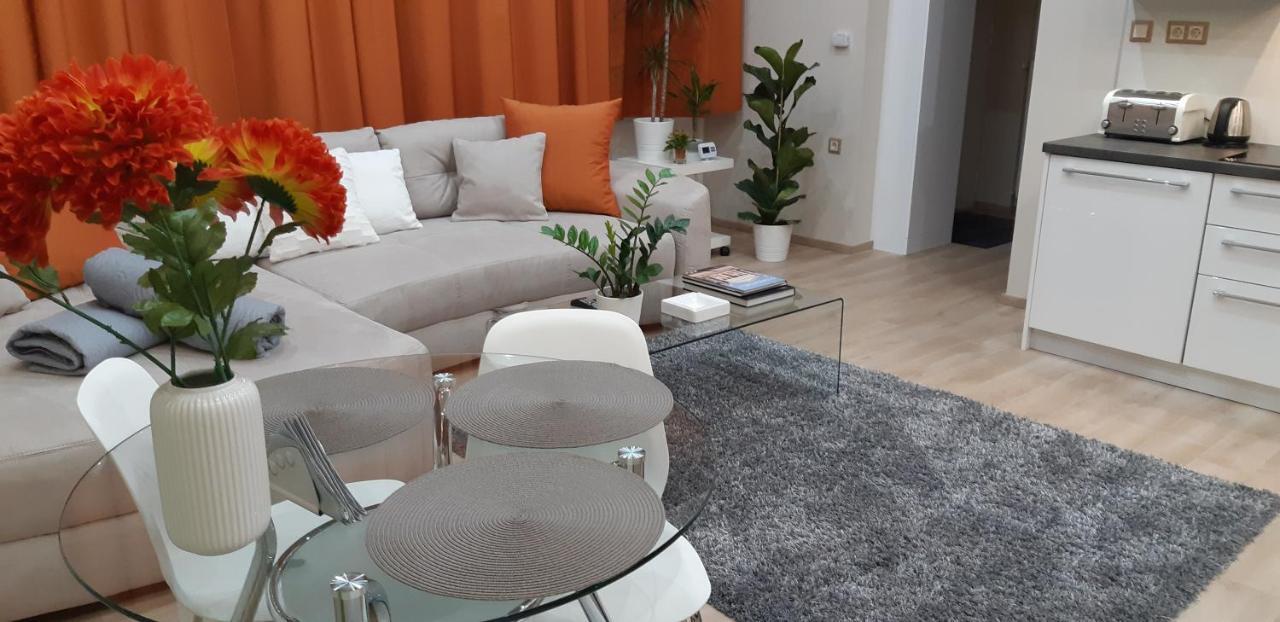 Modern, Quiet & Cozy Apartment In The Middle Of Downtown Near Danube At Fashion Street Будапешт Экстерьер фото