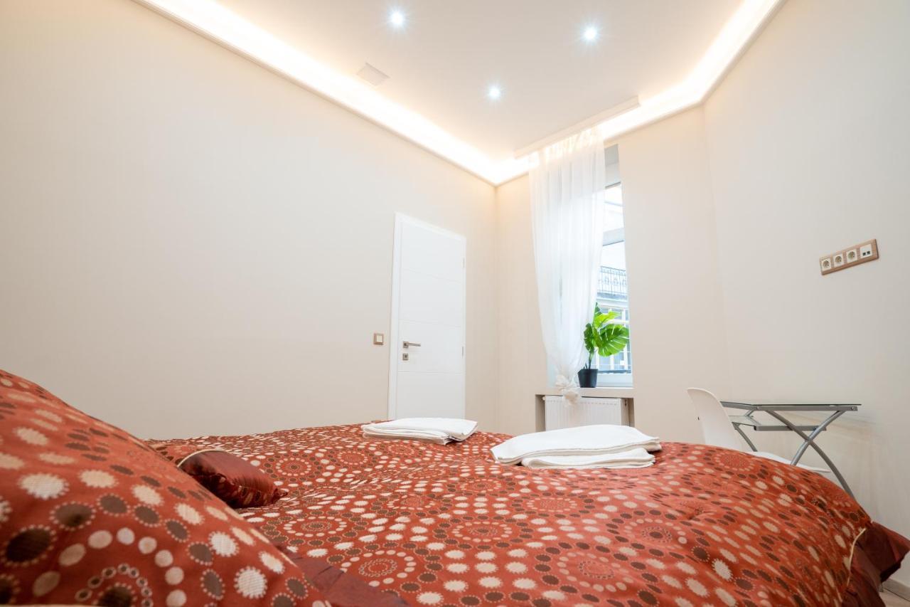 Modern, Quiet & Cozy Apartment In The Middle Of Downtown Near Danube At Fashion Street Будапешт Экстерьер фото